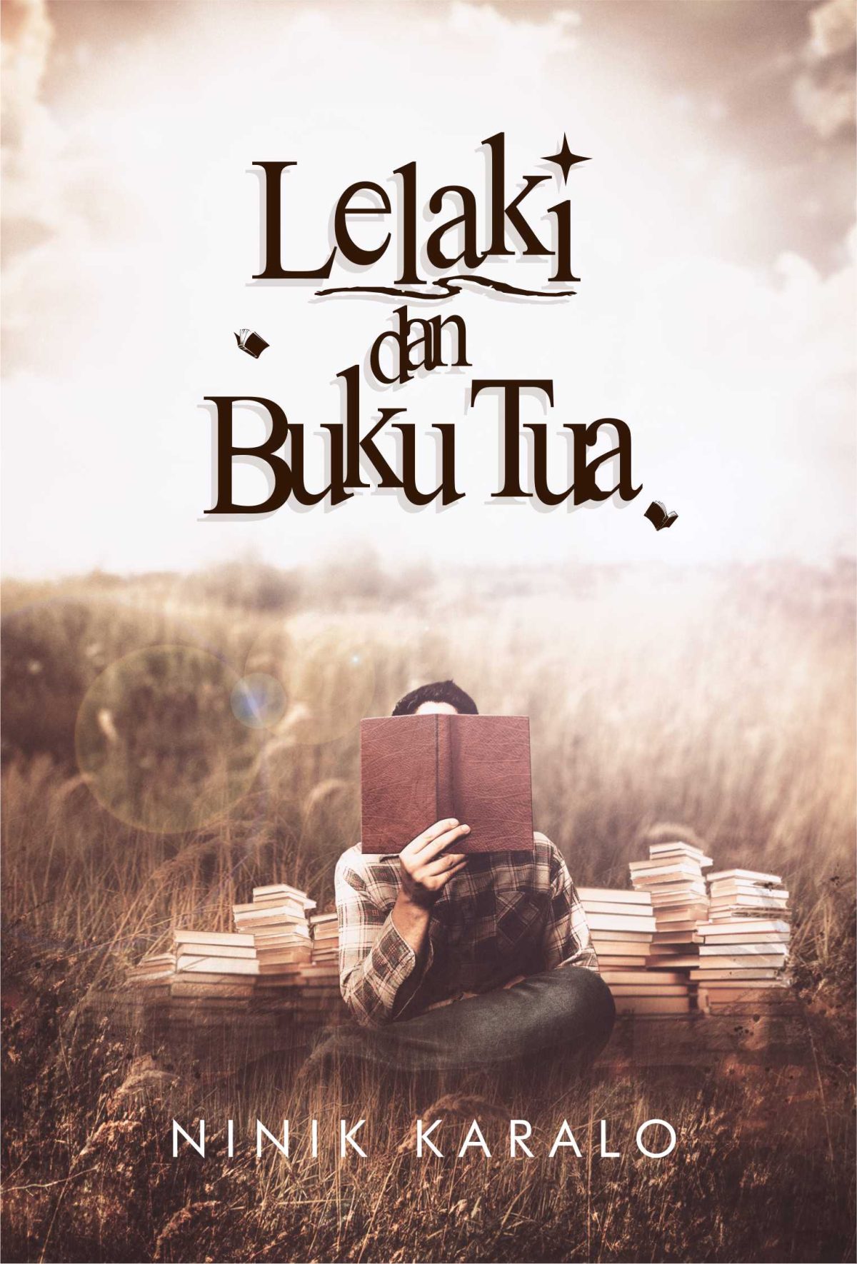 Lelaki dan Buku Tua